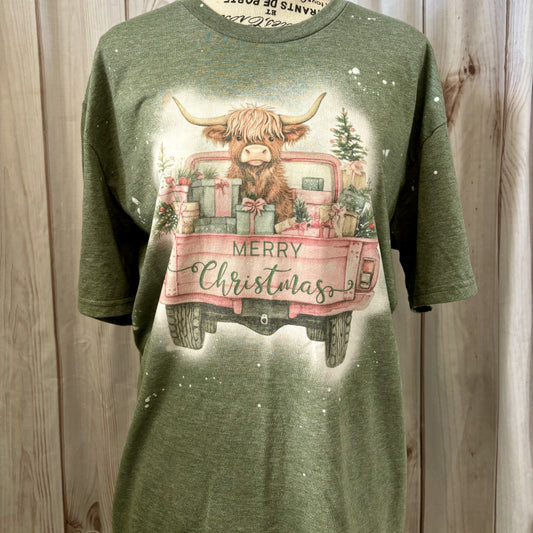 Christmas Highland Cow Bleached Fashion Tee